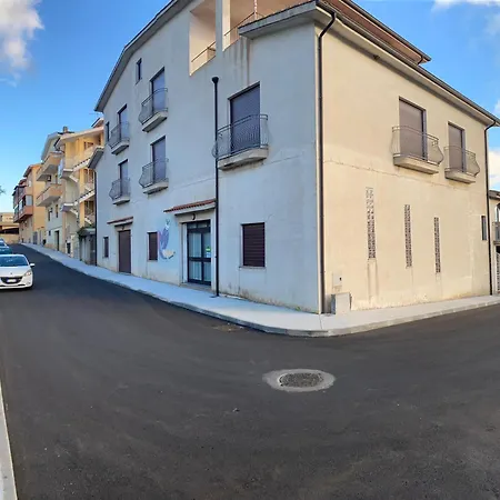 Rosa Apartment